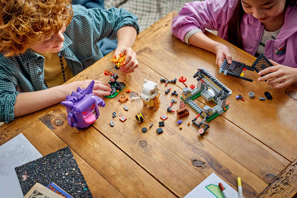 LEGO® SMART Play™: Cubone and Gengar's Spooky Showdown 72166