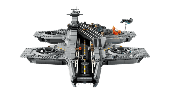 LEGO® S.H.I.E.L.D. Helicarrier 76354