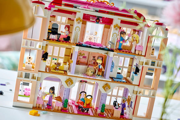 LEGO® Heartlake City Grand Hotel 42704