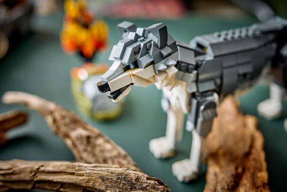 LEGO® Forest Animals: Gray Wolf 31393
