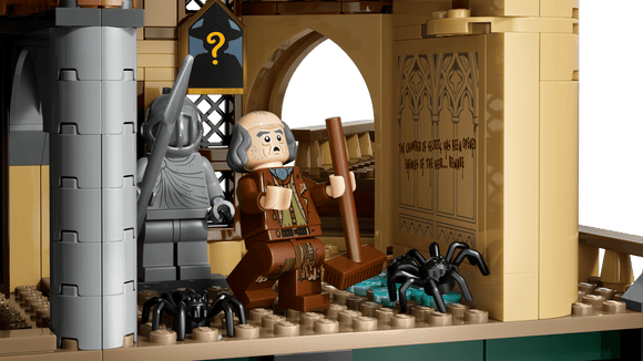 LEGO® Hogwarts™ Castle: East Wing 76473