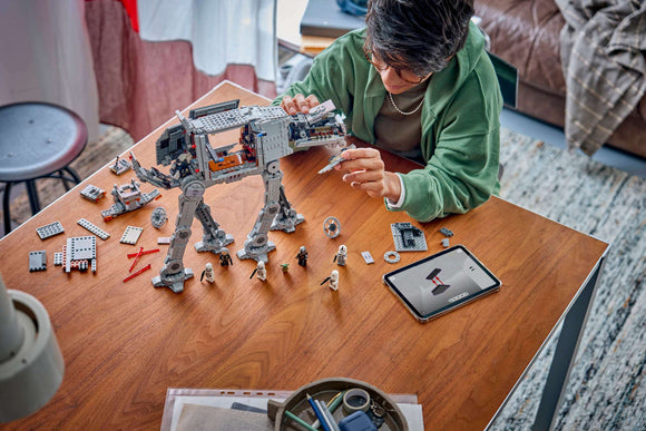 LEGO® Imperial Remnant AT-AT™ with INT-4 75454