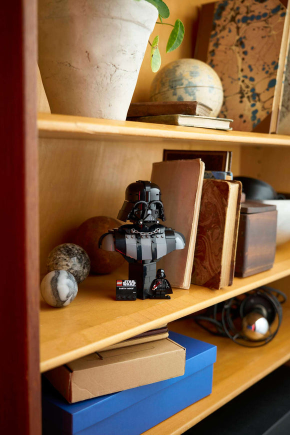 LEGO® Darth Vader™ Bust 75439