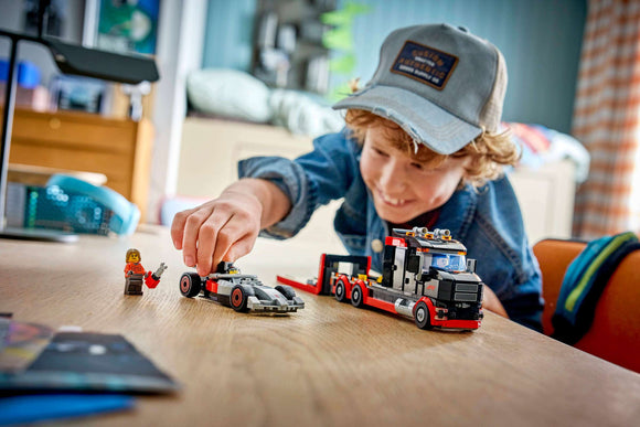 LEGO® F1® Display Truck with Audi F1® Race Car 60493