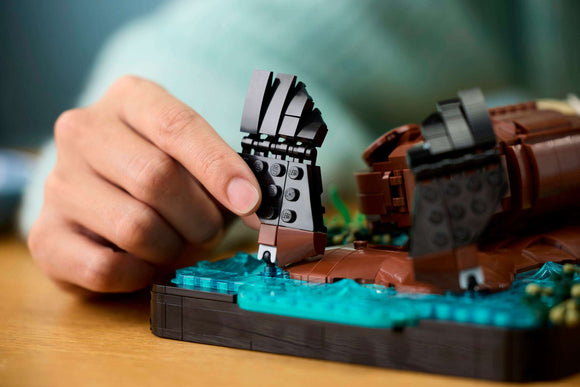 LEGO® Floating Sea Otters 21366