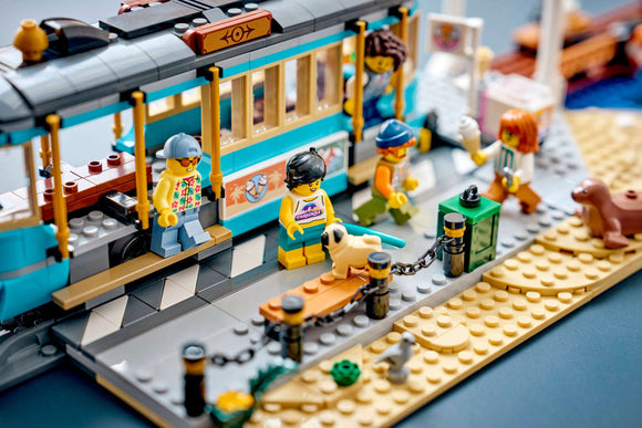 LEGO® Classic Beach Streetcar 60506