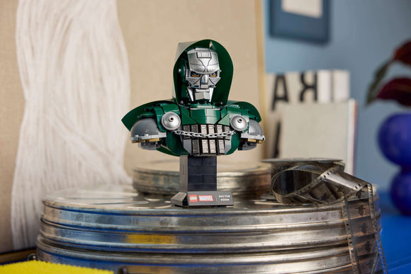 LEGO® Doctor Doom Bust 76345