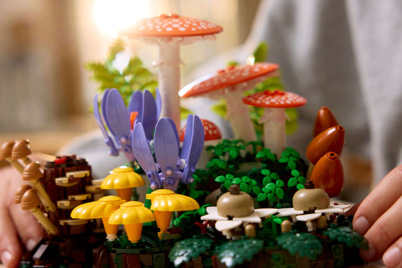 LEGO® Woodland Mushrooms 11505
