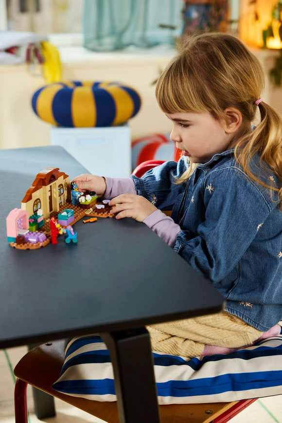LEGO® School with Rusty and Bluey 11221