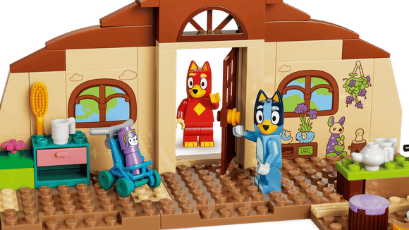 LEGO® School with Rusty and Bluey 11221