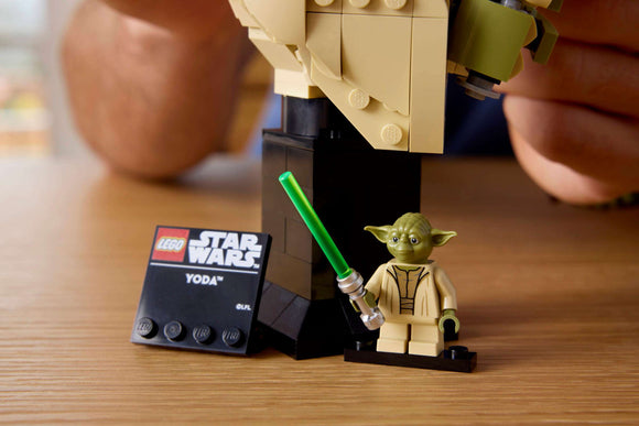 LEGO® Yoda™ Bust 75438