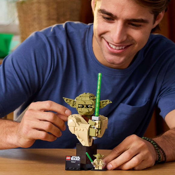 LEGO® Yoda™ Bust 75438