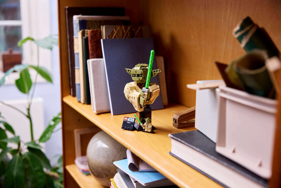 LEGO® Yoda™ Bust 75438