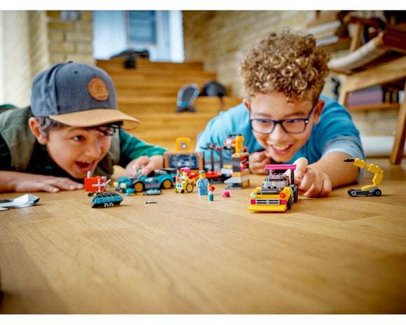 LEGO® Custom Car Garage 60389