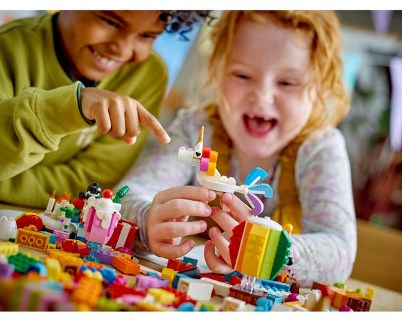 LEGO® Creative Party Box 11029