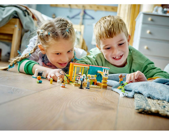 LEGO® Leo's Room 41754