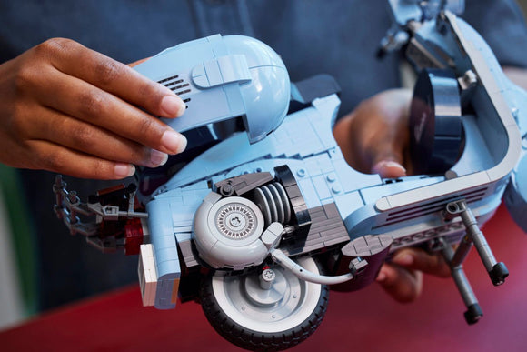 LEGO® Vespa 125 10298