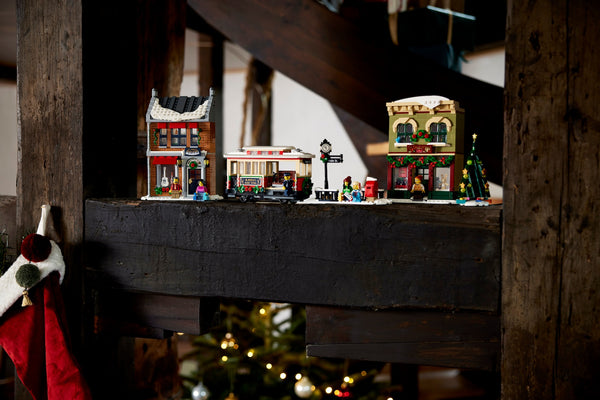 LEGO® Holiday Main Street 10308