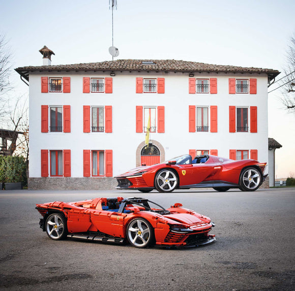 LEGO® Ferrari Daytona SP3 42143