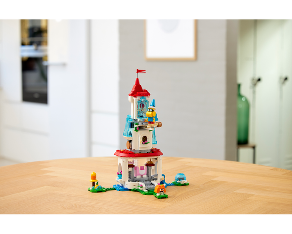 LEGO® Cat Peach Suit and Frozen Tower Expansion Set 71407