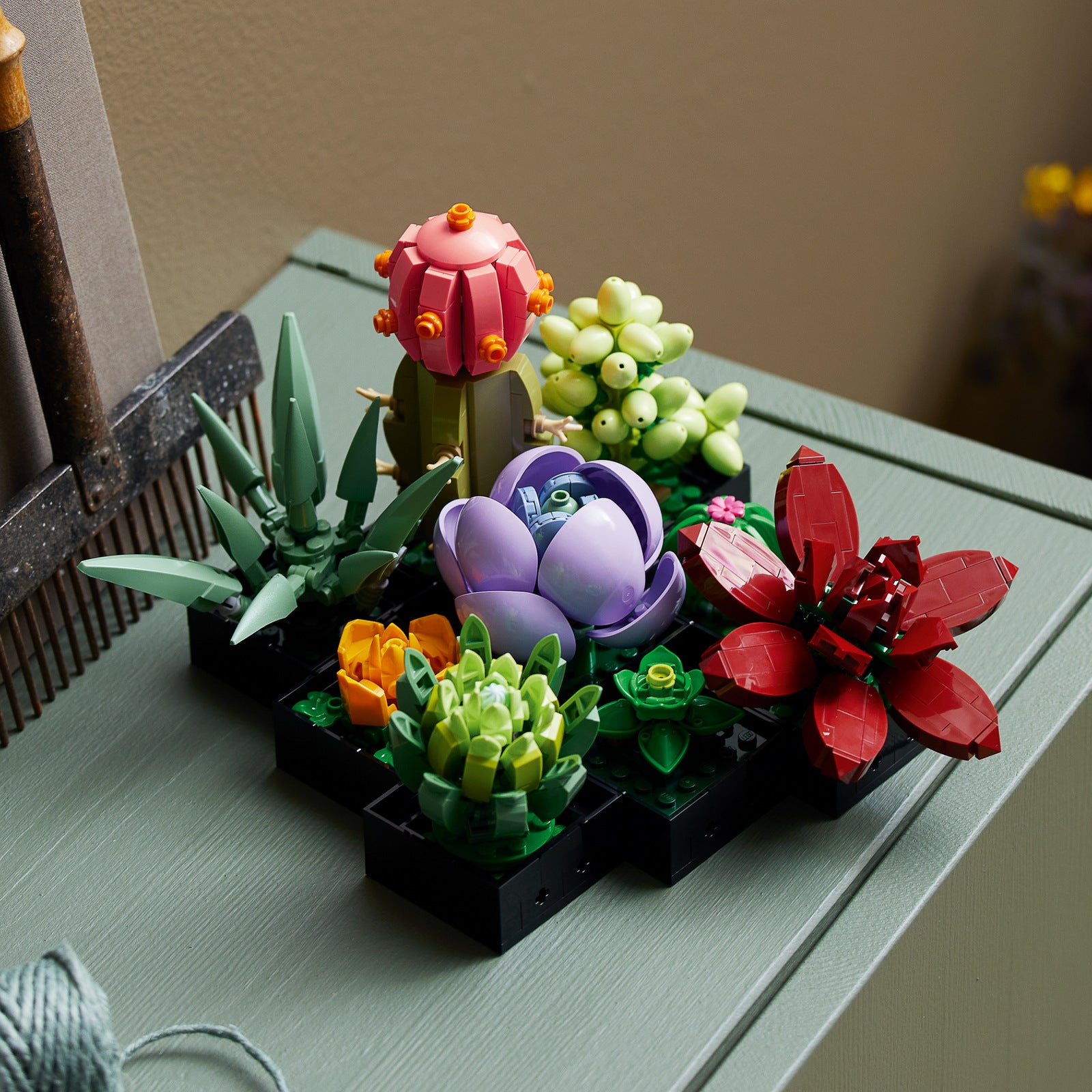 LEGO® Succulents 10309