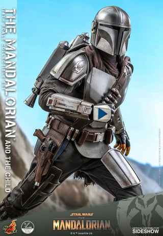 Star Wars: The Mandalorian - The Mandalorian & The Child 1/4 Scale Hot Toys Action Figure 2-Pack